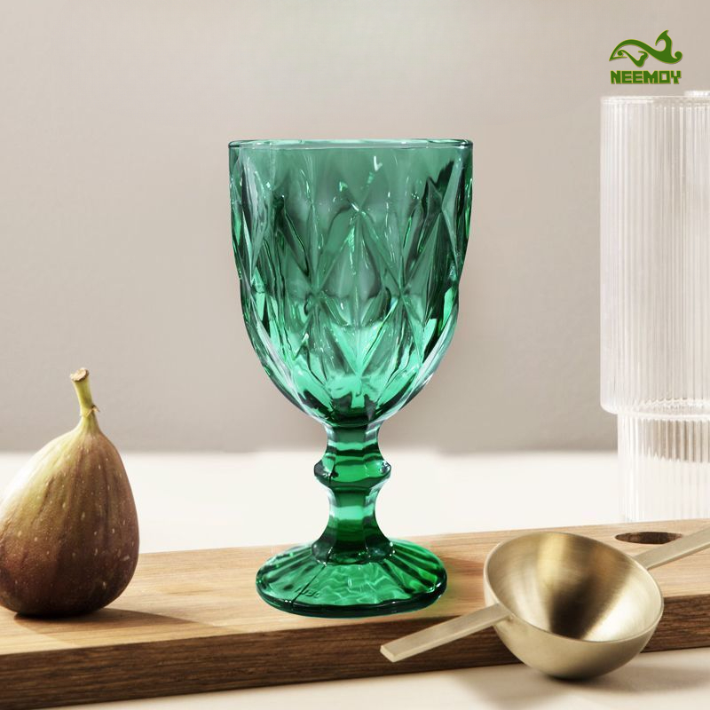 Wine Beer Juice - Groene gegraveerde reliëf glazen met hoge
